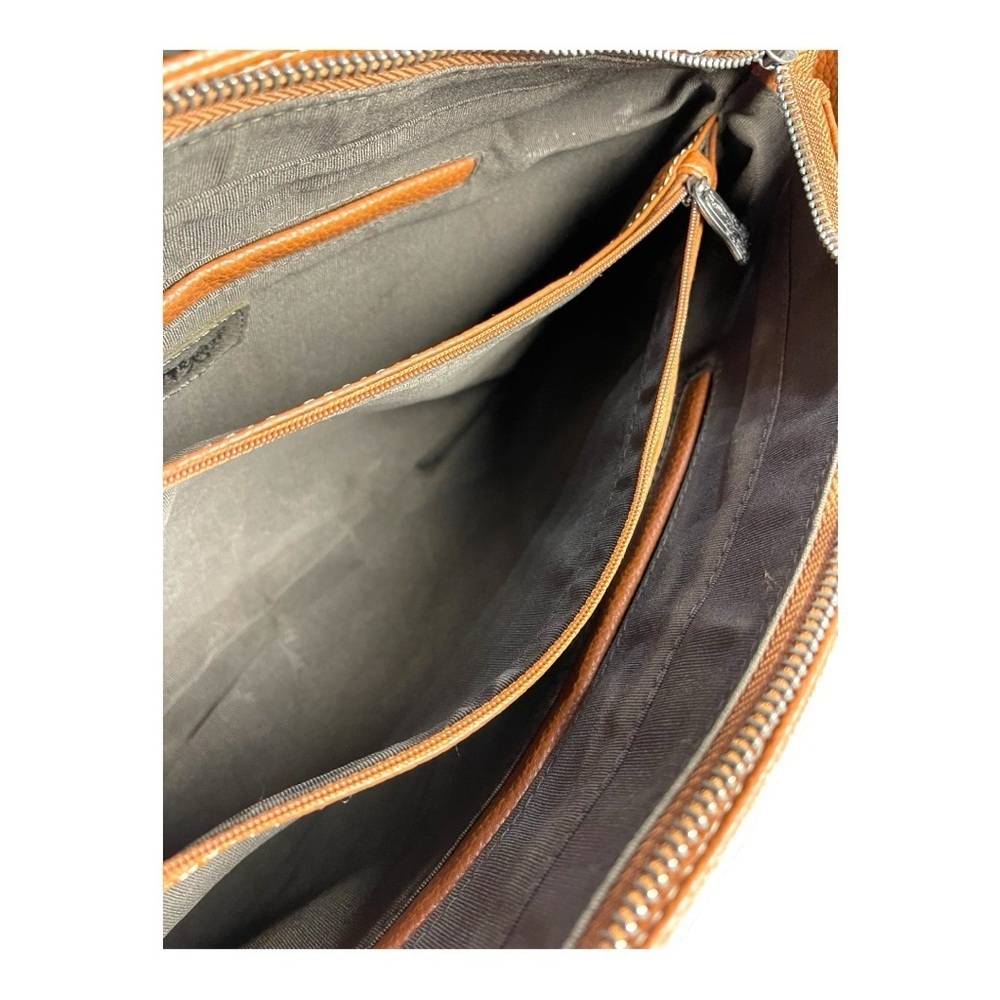 Stunning Trinity Ranch Purse & Wallet Set - Picture 5 of 11